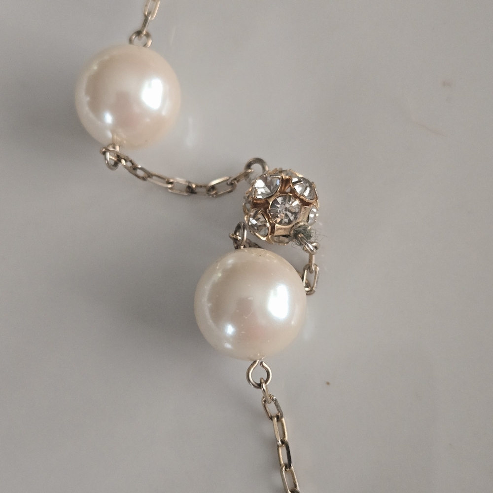 Vintage-Style Faux Pearl Rhinestone Station Necklace - Picture 5 of 7